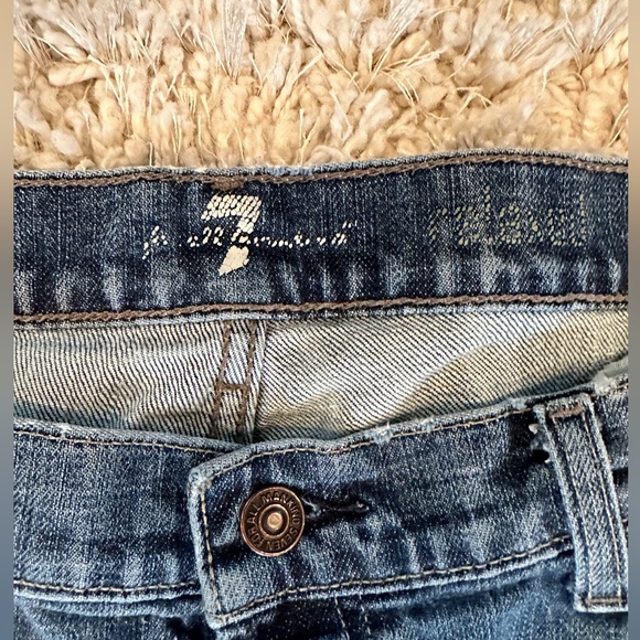 Men’s 7 for all mankind Relaxed Jeans - Picture 2 of 4